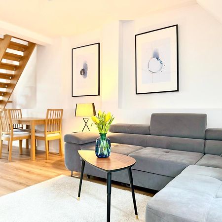 Apartament Pietrowy W Centrum Klodzka Z Darmowym Parkingiem クウォツコ エクステリア 写真