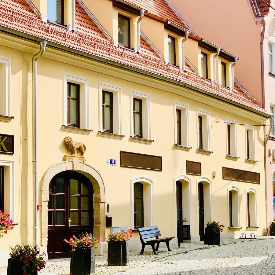 Apartament Pietrowy W Centrum Klodzka Z Darmowym Parkingiem クウォツコ エクステリア 写真