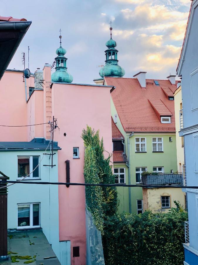 Apartament Pietrowy W Centrum Klodzka Z Darmowym Parkingiem クウォツコ エクステリア 写真